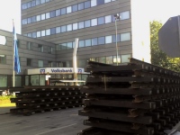 Auch auf der Oberstraße liegen die Schienen schon bereit!